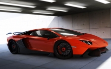  Lamborghini Aventador   